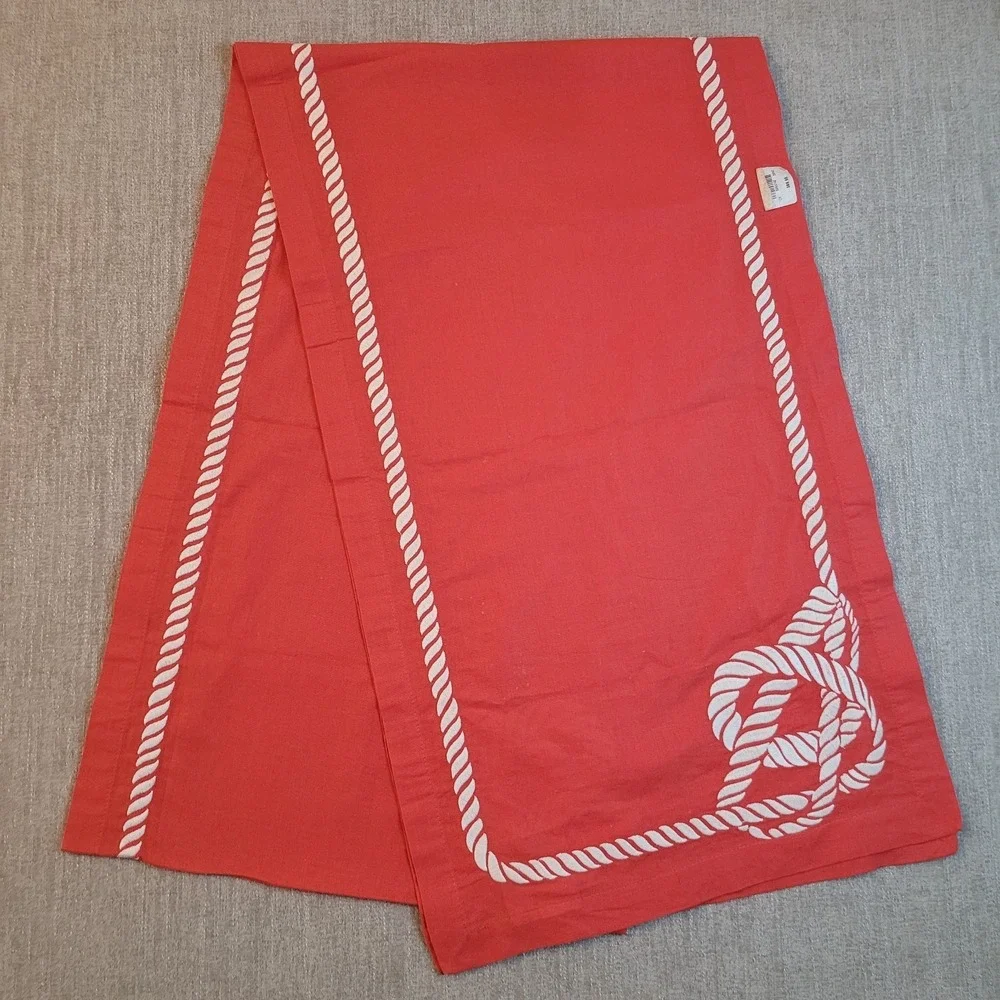 Williams Sonoma Table Runner 16
